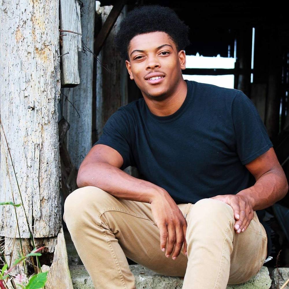 Meet your Posher, Ezekiel